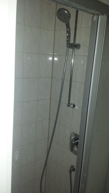 פויכטוונגן Hotel Restaurant Platamon חדר תמונה